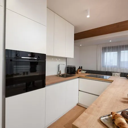 Apartment Fux Penthouse Whirlpool Meerblick *