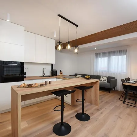 Fux Penthouse Whirlpool Meerblick Daire Zadar