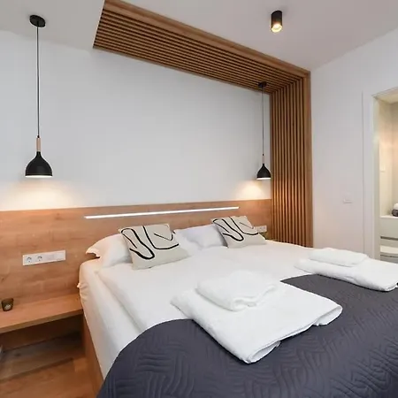 Fux Penthouse Whirlpool Meerblick *