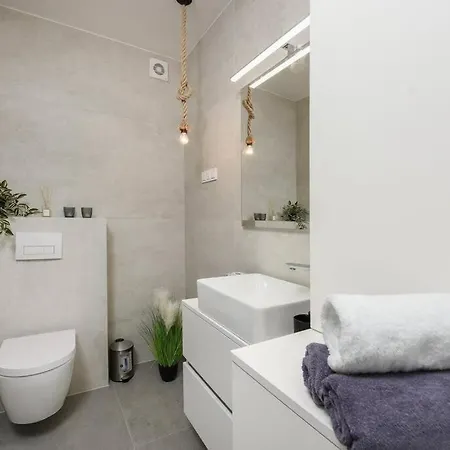 Fux Penthouse Whirlpool Meerblick * Zara