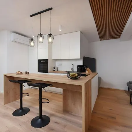 Fux Penthouse Whirlpool Meerblick דירה זאדאר