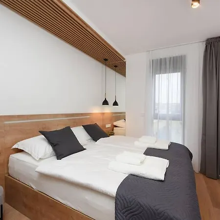 Daire Fux Penthouse Whirlpool Meerblick