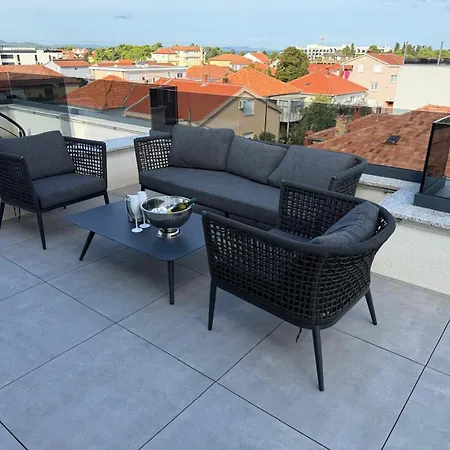 Daire Fux Penthouse Whirlpool Meerblick Zadar
