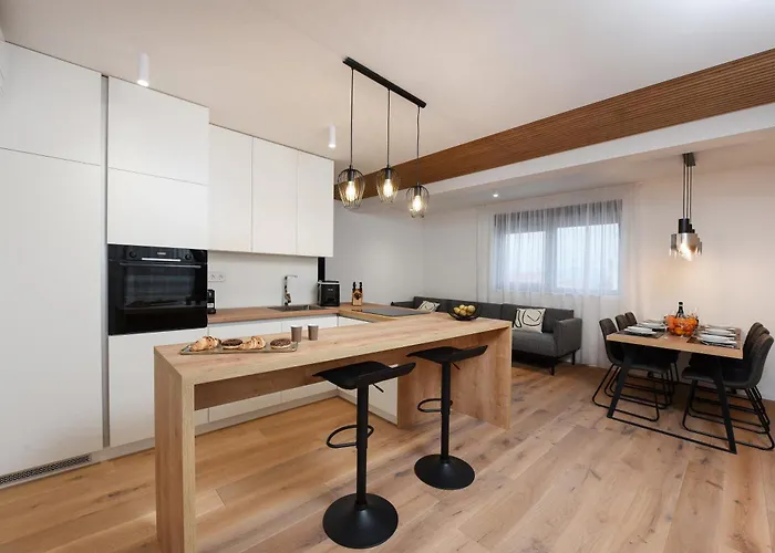 Fux Penthouse Whirlpool Meerblick Daire Zadar