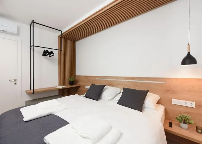 Fux Penthouse Whirlpool Meerblick Daire *