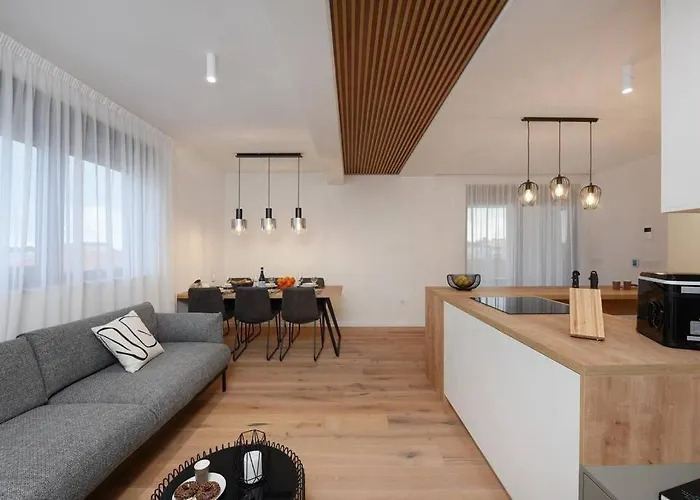 Fux Penthouse Whirlpool Meerblick *