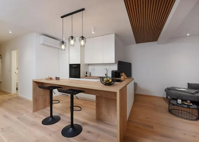 Fux Penthouse Whirlpool Meerblick דירה זאדאר